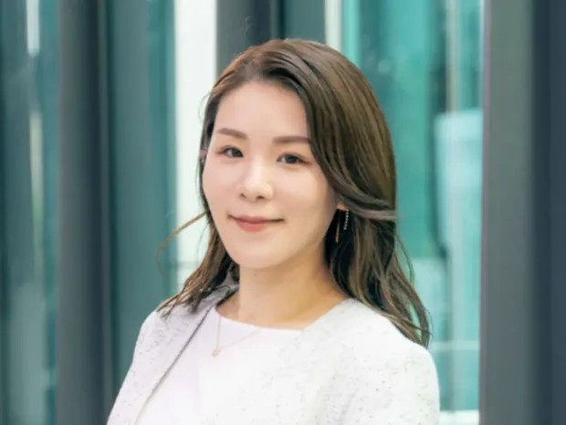 國本 知里